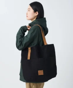 Field Middle Handbag